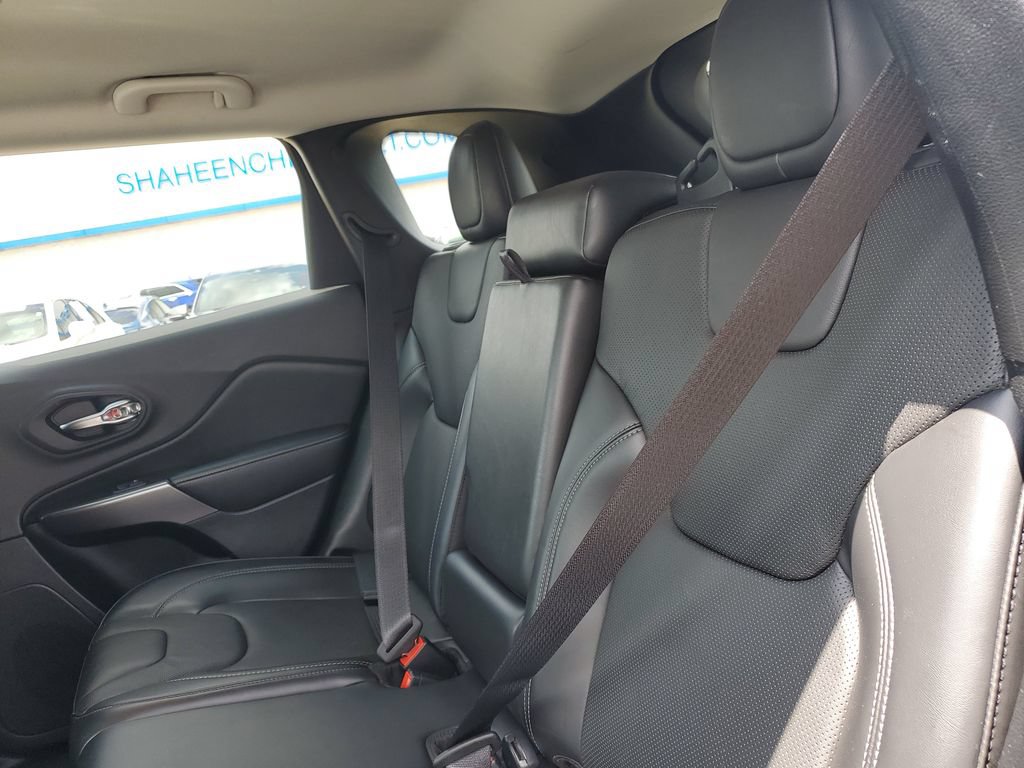 Used 2020 Jeep Cherokee Limited AWD/4WD image 27