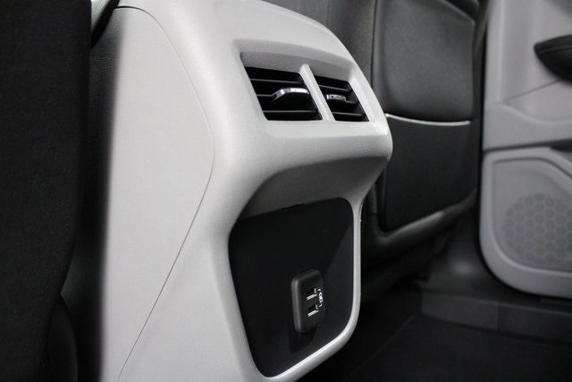 Used 2022 GMC Terrain SLE w/ Fleet Convenience Package image 19