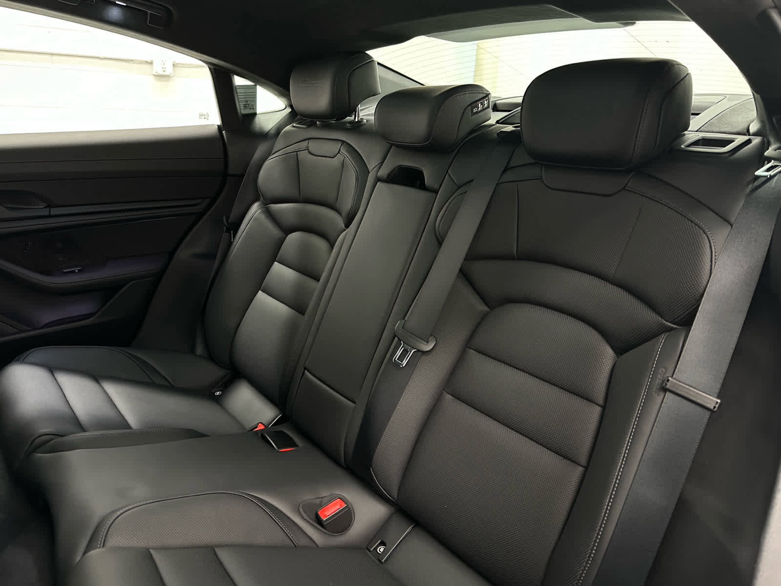 Used 2021 Porsche Taycan Turbo image 16