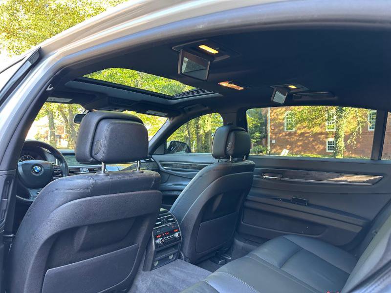 Used 2013 BMW 740Li image 19