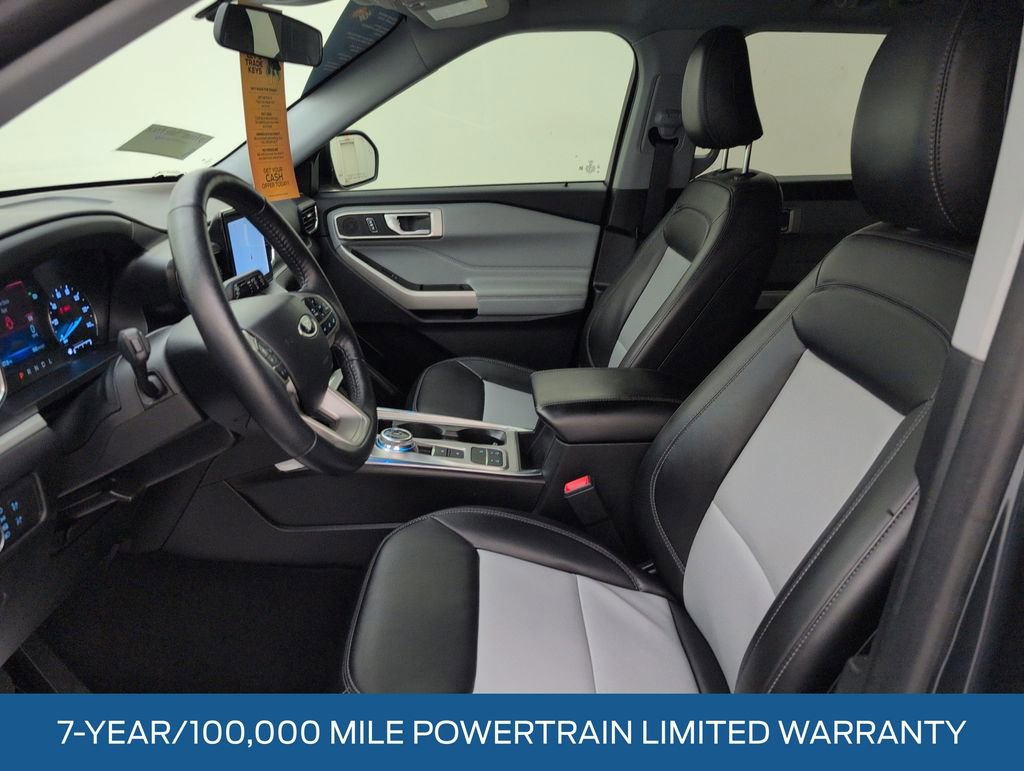 Certified 2022 Ford Explorer XLT w/ Equipment Group 202A image 4