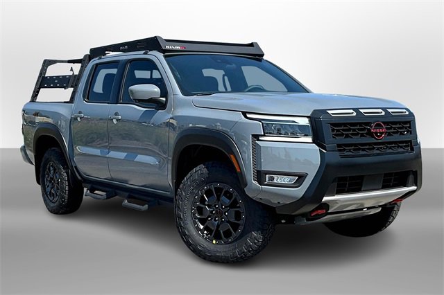 New 2025 Nissan Frontier PRO-4X w/ Pro Convenience Package image 1