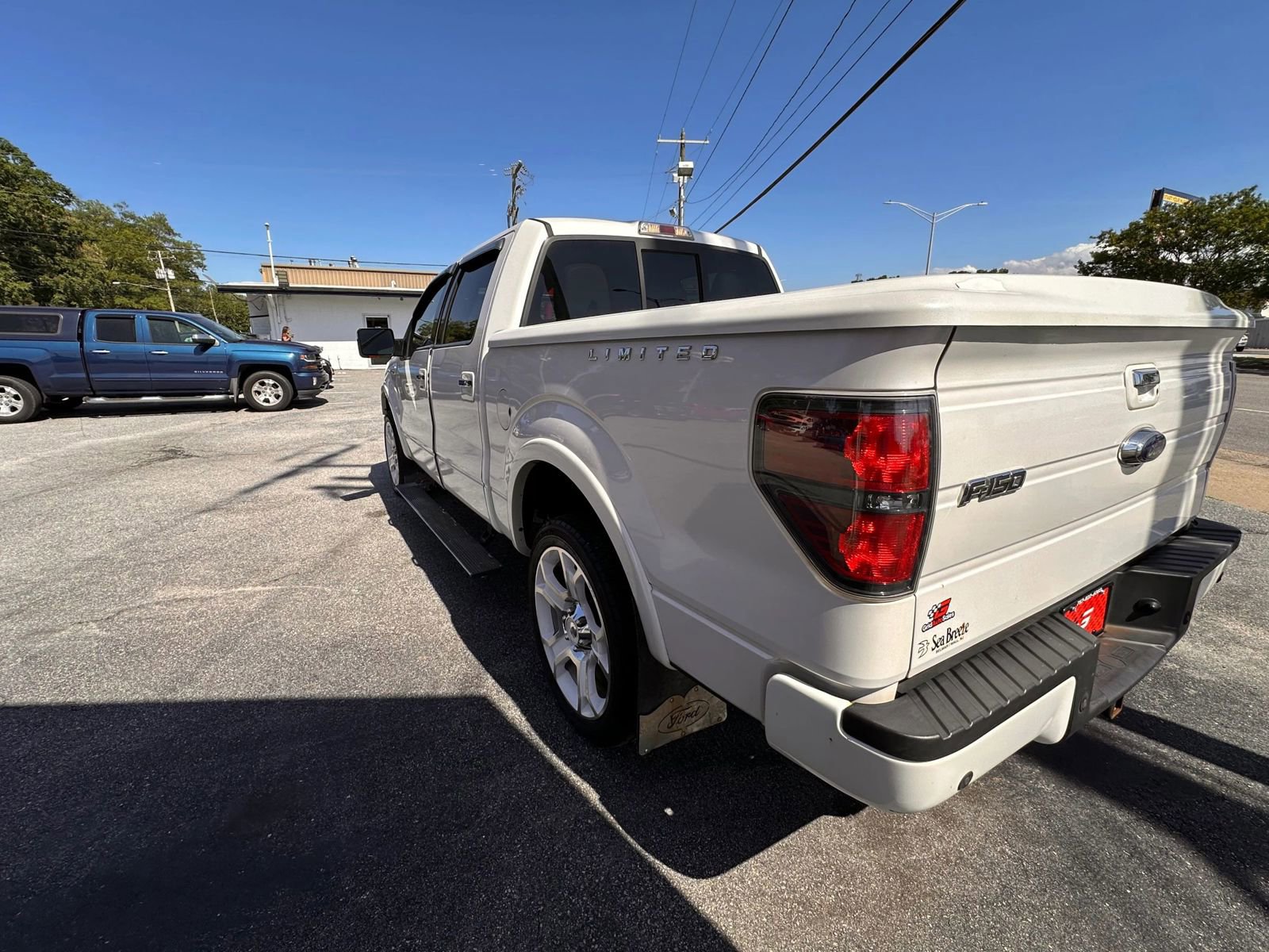 Used 2011 Ford F150 Lariat Limited AWD/4WD image 6