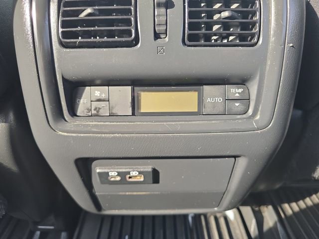 Used 2019 Nissan Pathfinder S image 26