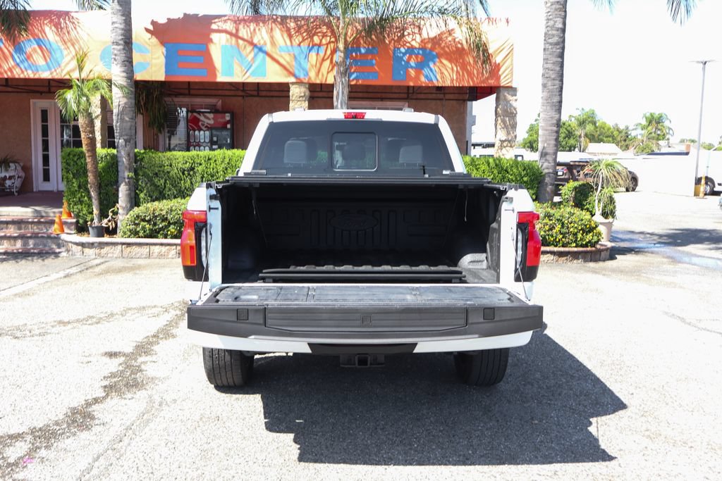 Used 2022 Ford F150 Lightning Platinum AWD/4WD image 8