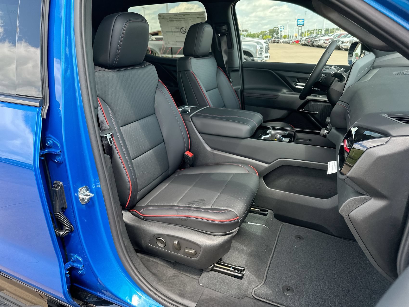 New 2025 Chevrolet Silverado EV RST AWD/4WD image 23