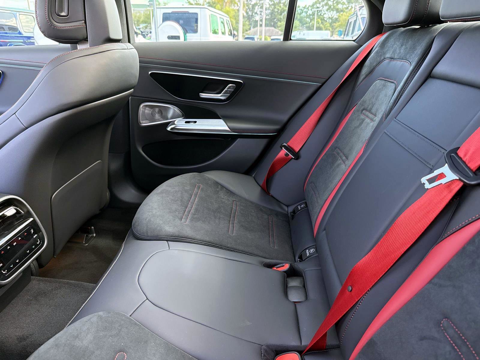New 2026 Mercedes-Benz E 53 AMG e 4MATIC Sedan image 13