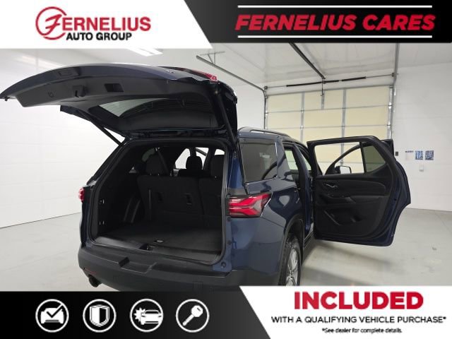 Used 2023 Chevrolet Traverse LT image 10