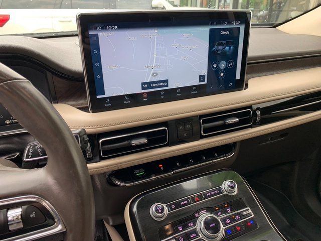 Used 2021 Lincoln Nautilus Reserve AWD/4WD image 27