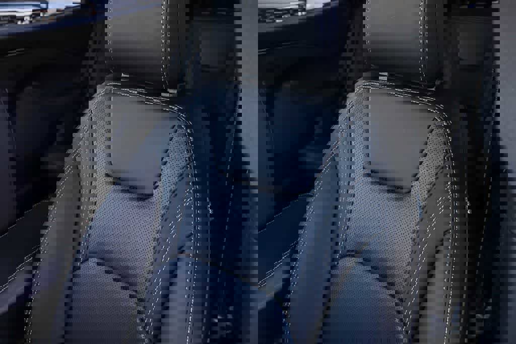 Used 2025 Ford Mustang Mach-E Premium image 25