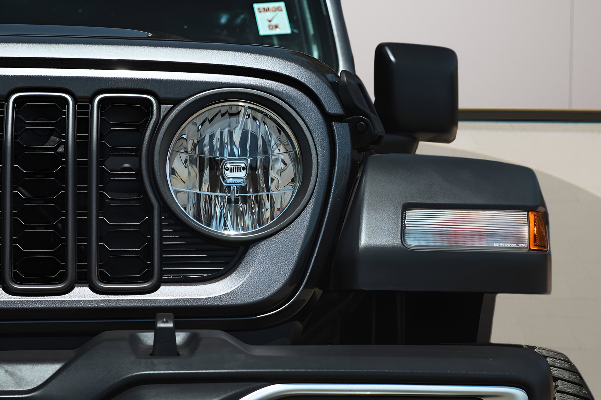 Used 2024 Jeep Gladiator Sport image 7