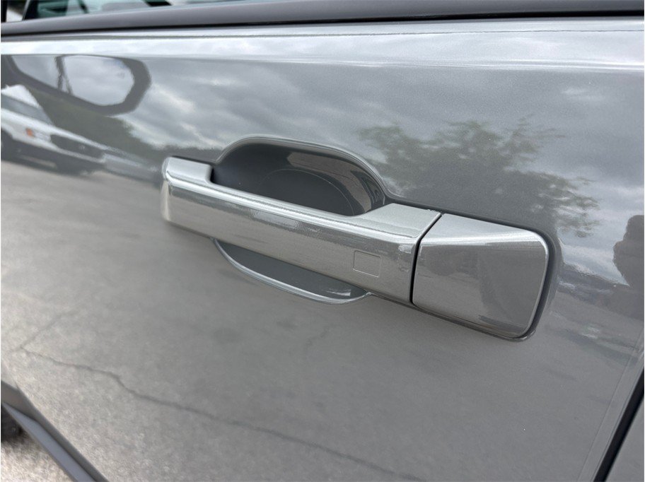 Used 2025 Hyundai Santa Fe SEL FWD image 18
