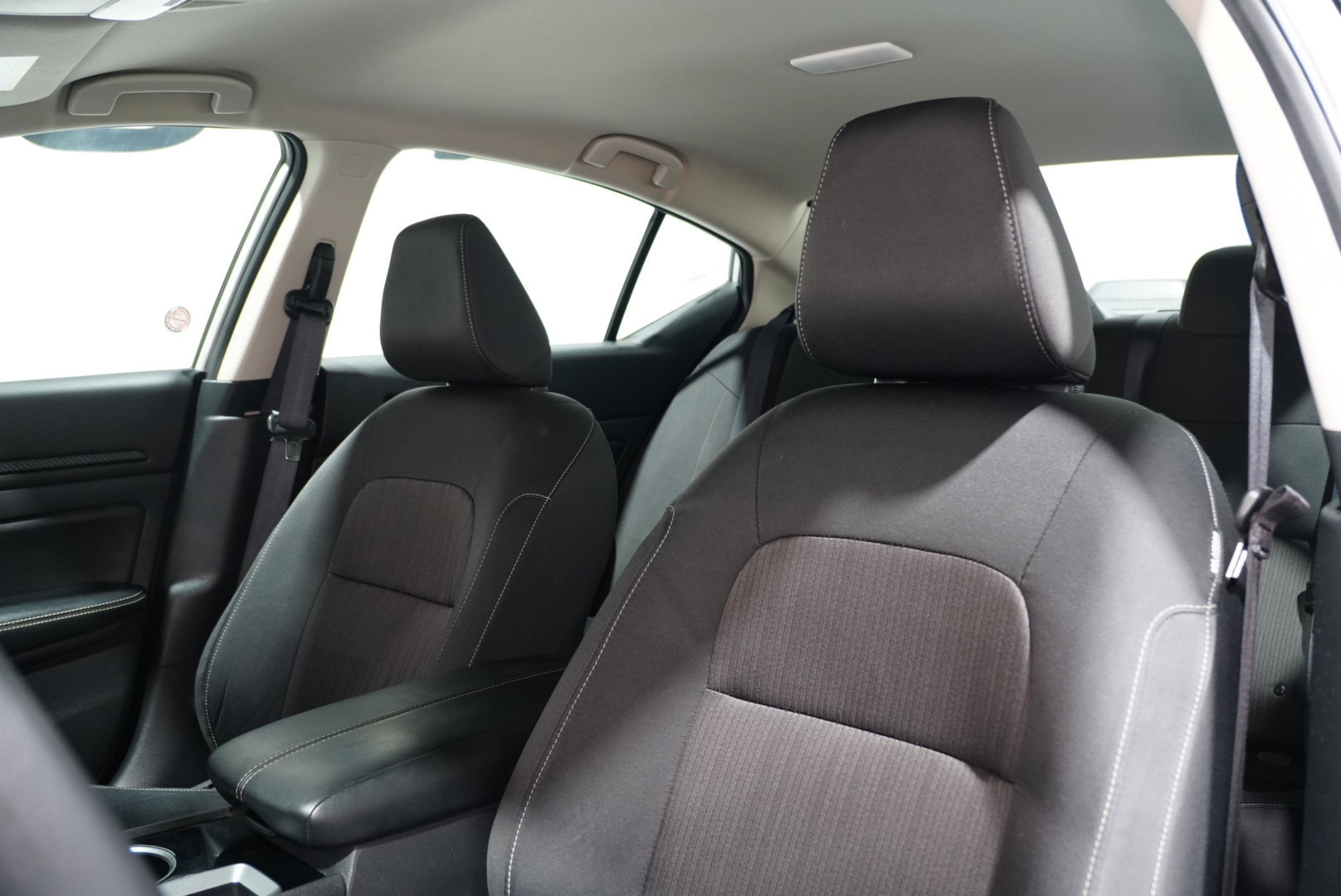 Used 2024 Nissan Altima 2.5 SV image 15