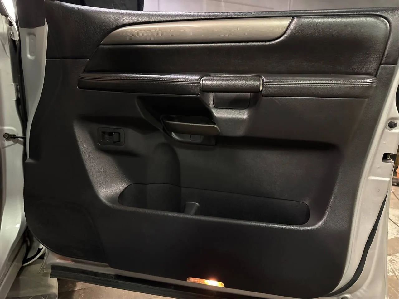 Used 2012 Nissan Armada SV image 20