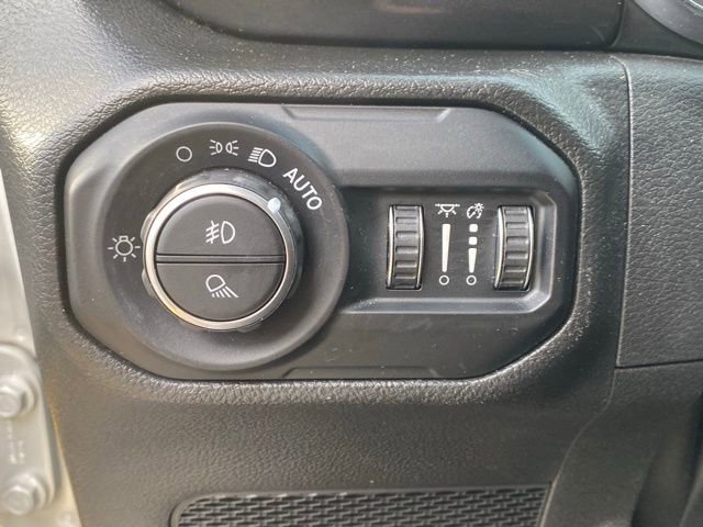 Used 2022 Jeep Gladiator Sport AWD/4WD image 16
