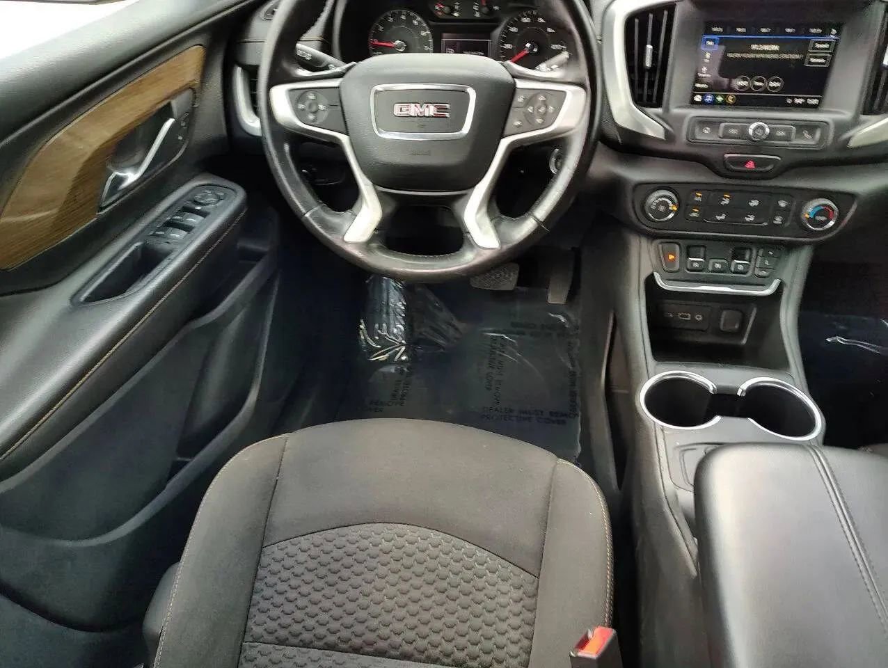 Used 2018 GMC Terrain SLE image 18