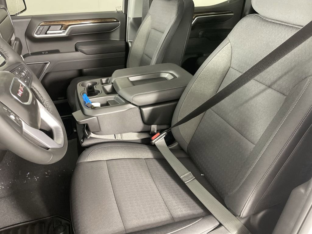 Used 2025 GMC Sierra 1500 SLE image 19