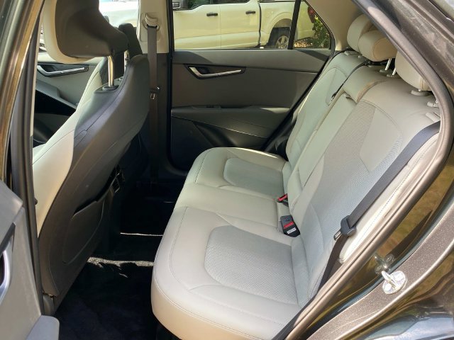 Used 2023 Kia Niro EX Touring FWD image 8