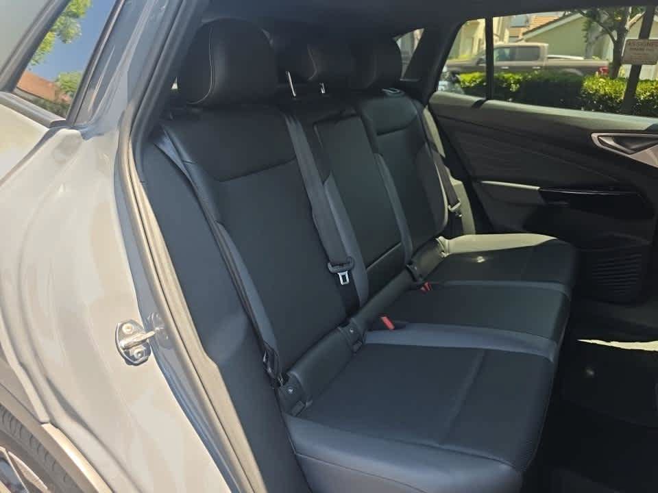 Used 2023 Volkswagen ID.4 Pro S RWD image 13