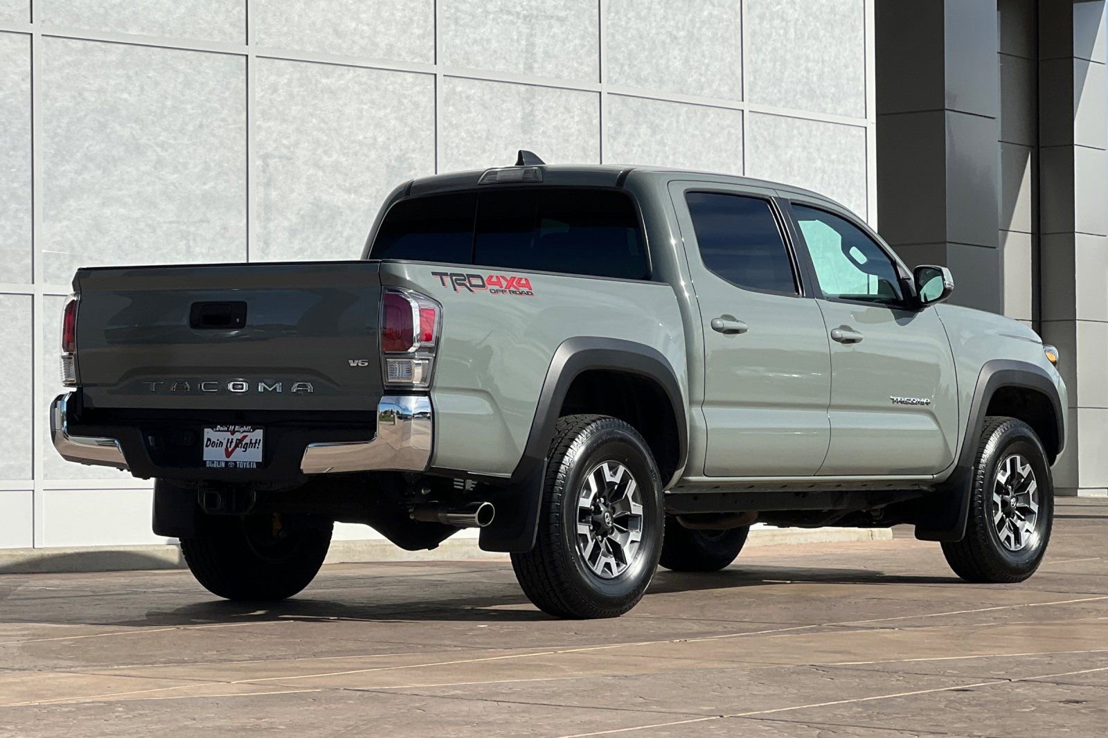 Certified 2023 Toyota Tacoma TRD Off-Road image 4