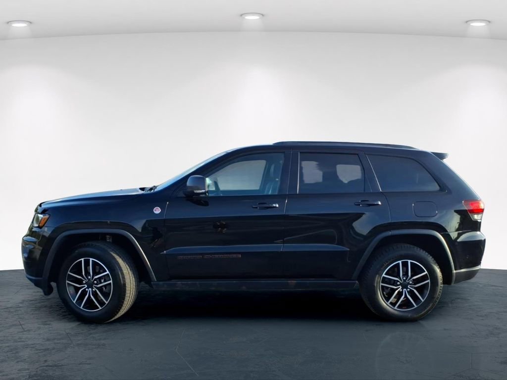 Certified 2020 Jeep Grand Cherokee Trailhawk w/ Trailhawk Luxury Group image 16