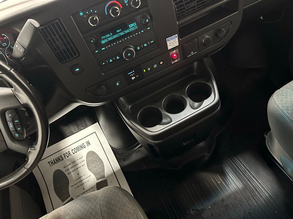 Used 2022 Chevrolet Express 3500 w/ Power Convenience Package image 28