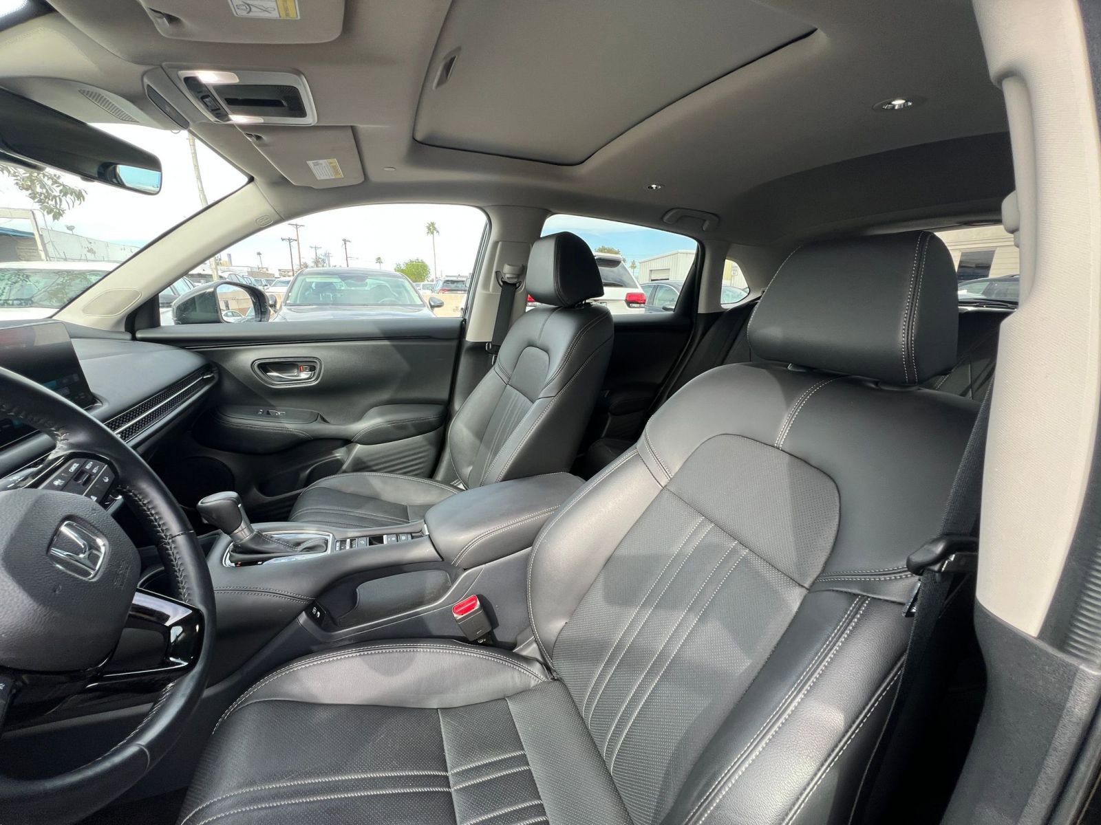 Used 2025 Honda HR-V EX-L image 36