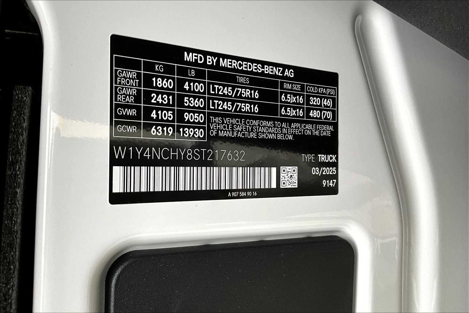 New 2025 Mercedes-Benz Sprinter 2500 image 13