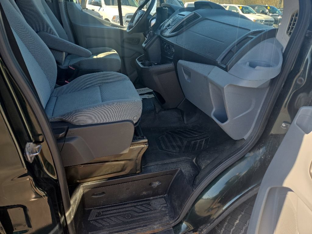 Used 2015 Ford Transit 150 130 Low Roof RWD image 21