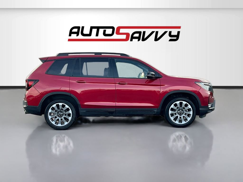 Used 2025 Honda Passport Black Edition image 8