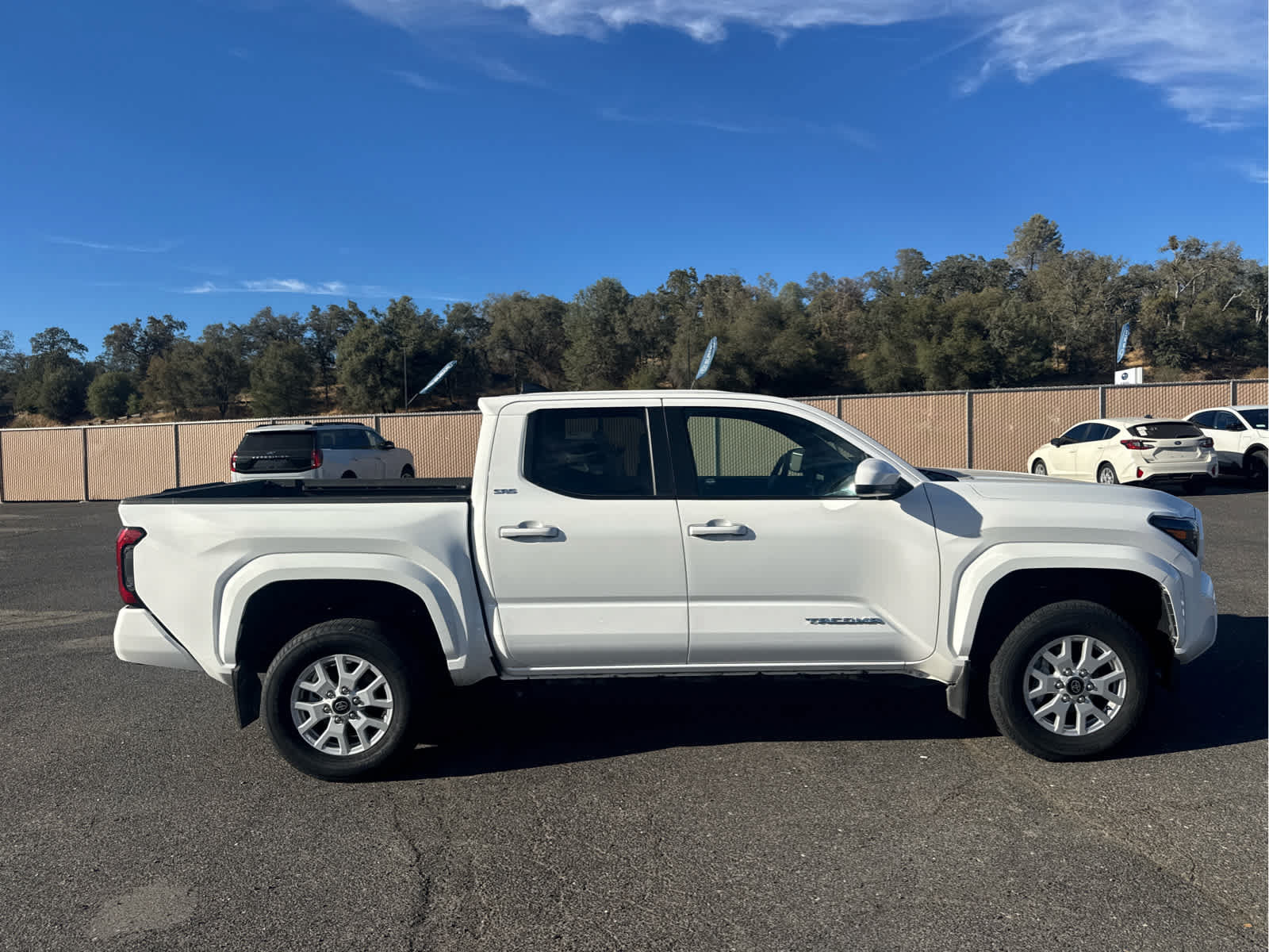 Used 2024 Toyota Tacoma SR5 AWD/4WD image 4