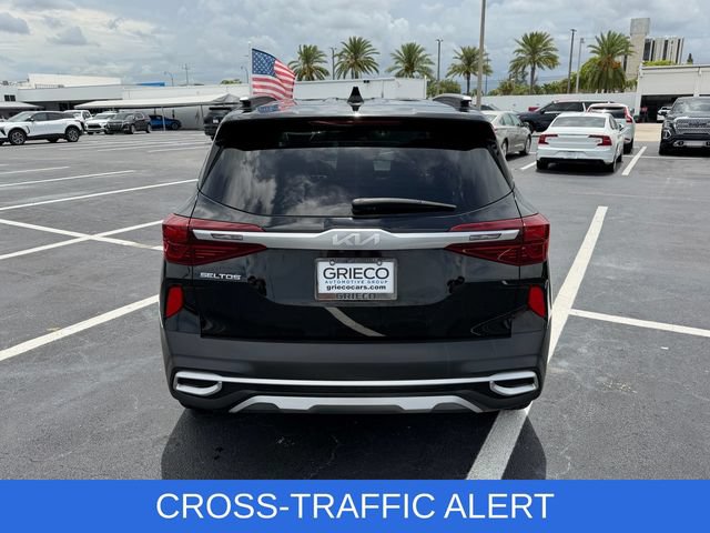 Used 2023 Kia Seltos EX AWD/4WD image 6