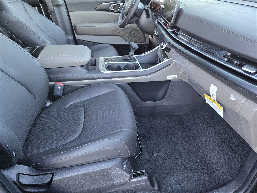 New 2026 Kia Carnival image 9