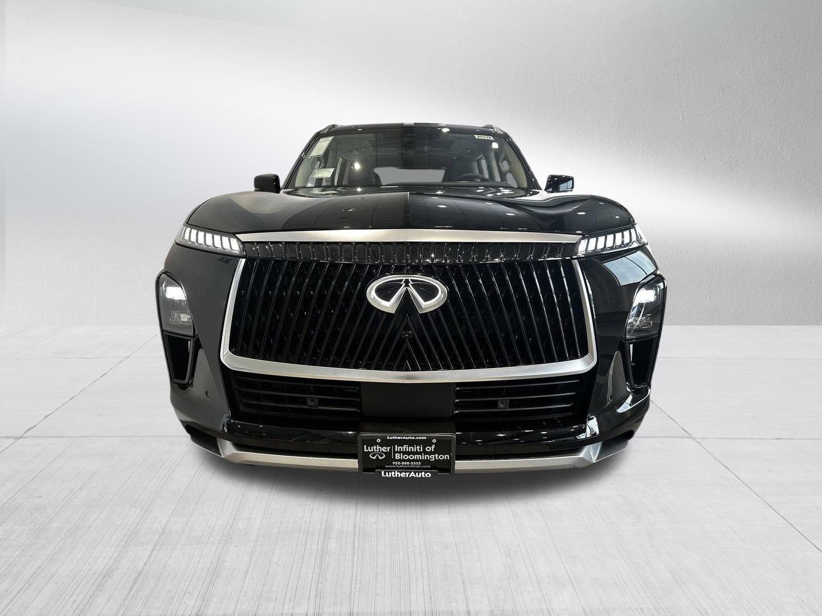 New 2025 INFINITI QX80 Pure image 4