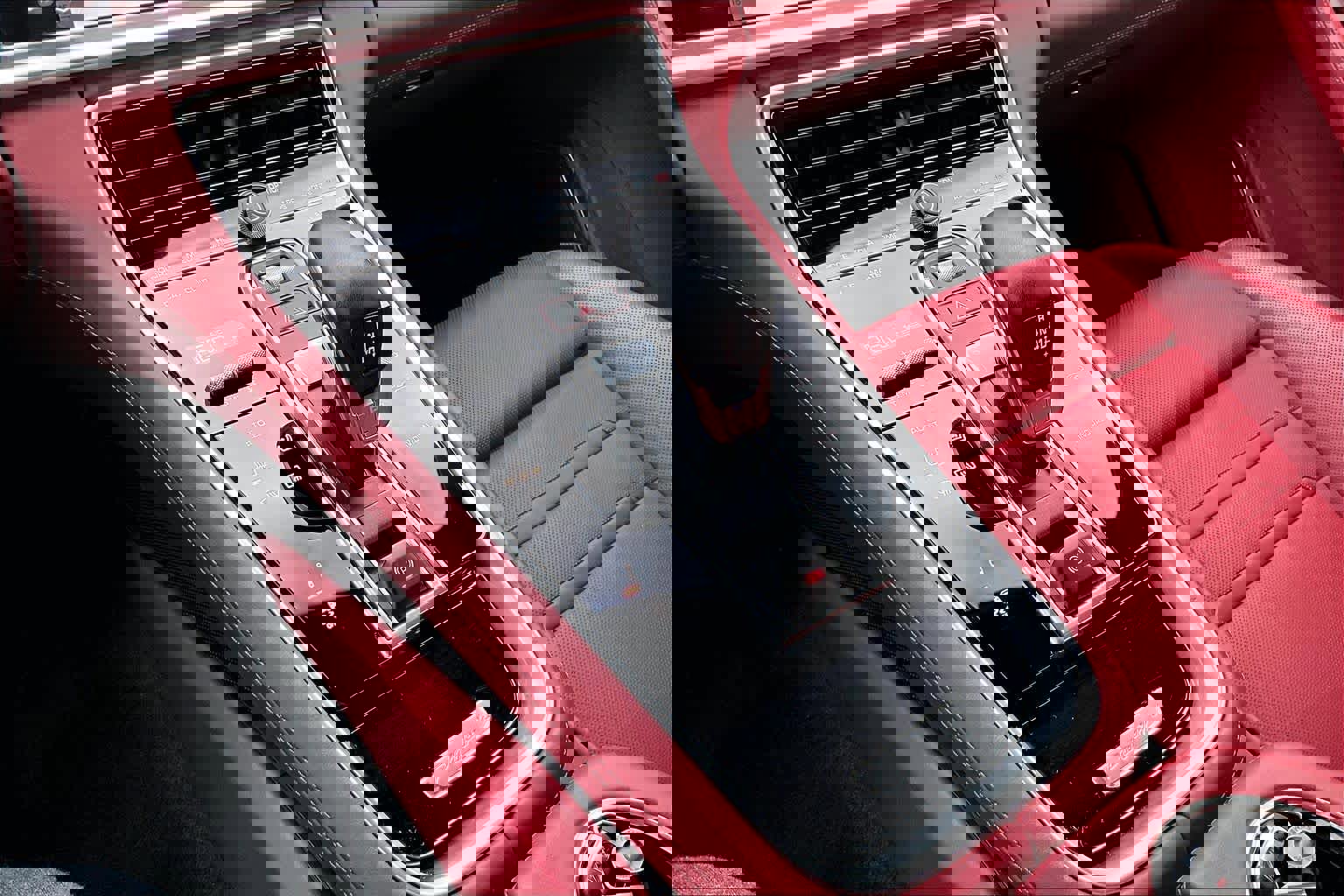 Used 2023 Porsche Panamera 4 Platinum Edition image 36