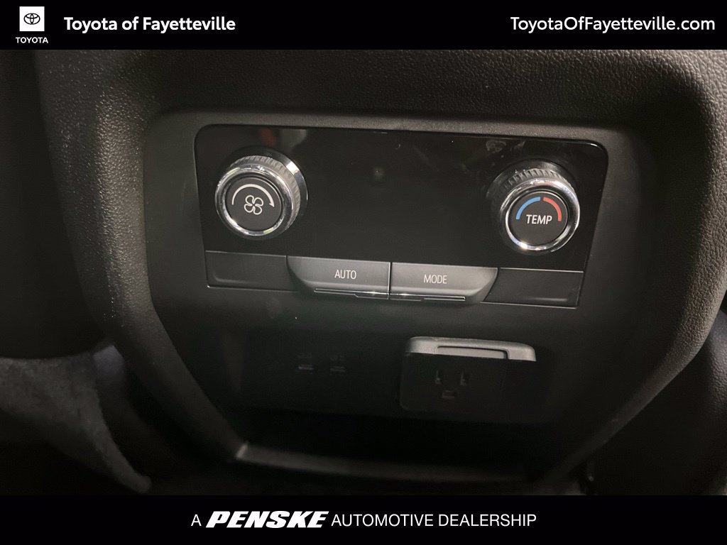 Used 2026 Chevrolet Traverse Z71 w/ Driver Confidence Package AWD/4WD image 9