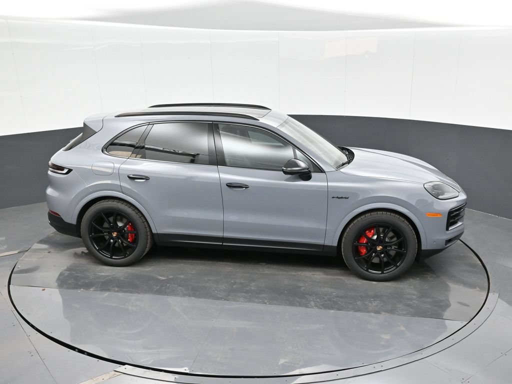 New 2026 Porsche Cayenne S AWD/4WD image 31