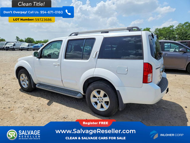 Used 2012 Nissan Pathfinder SV RWD image 3