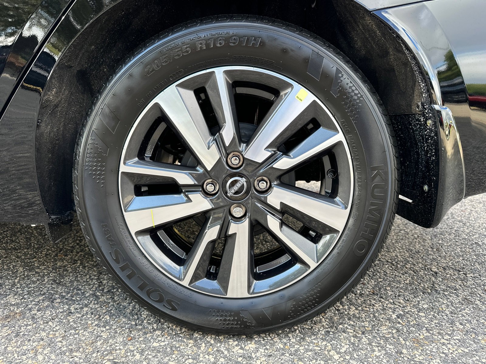 New 2025 Nissan Versa SV w/ Trunk Package image 19