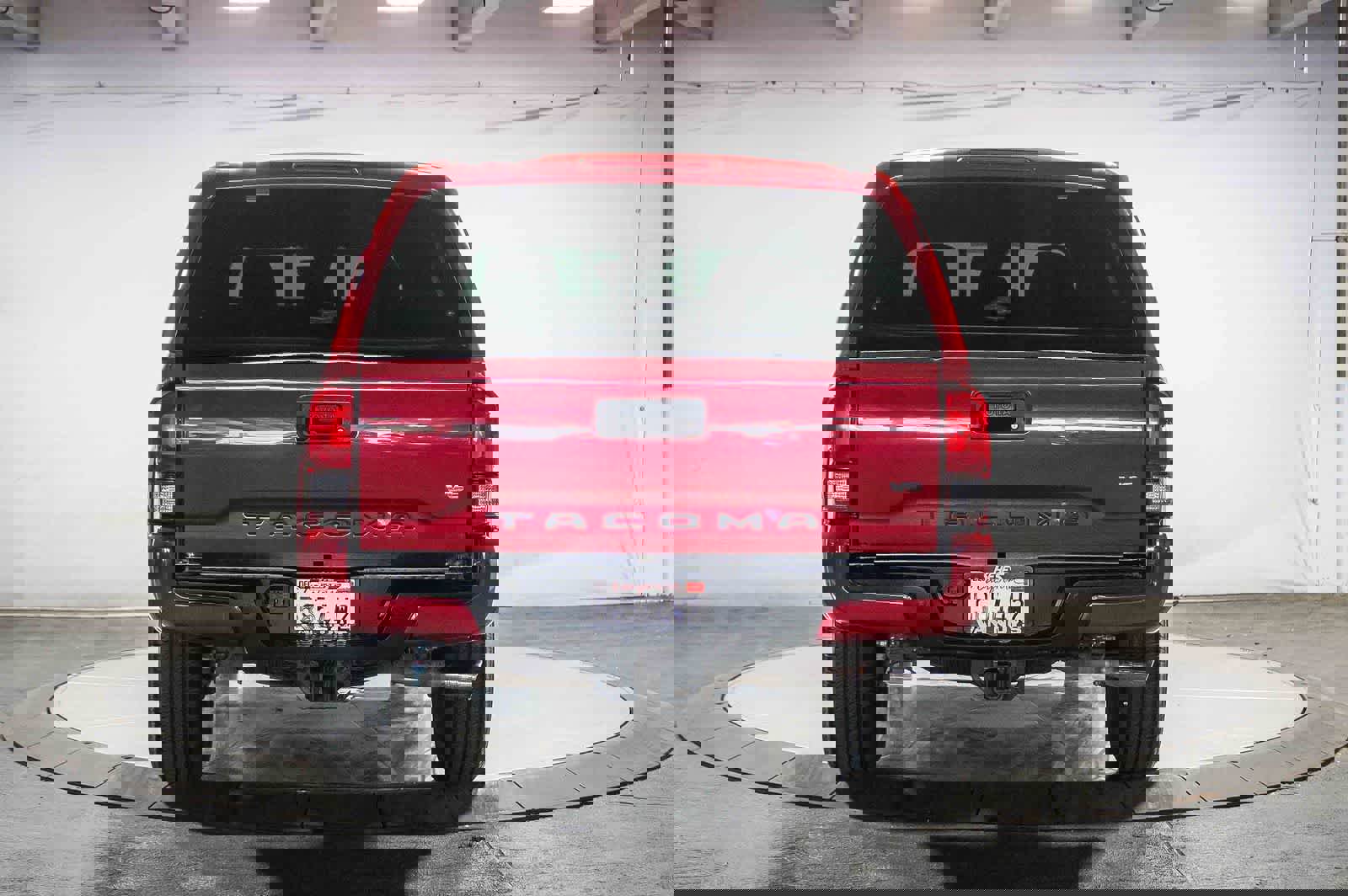 Certified 2019 Toyota Tacoma TRD Sport w/ Technology Package image 11