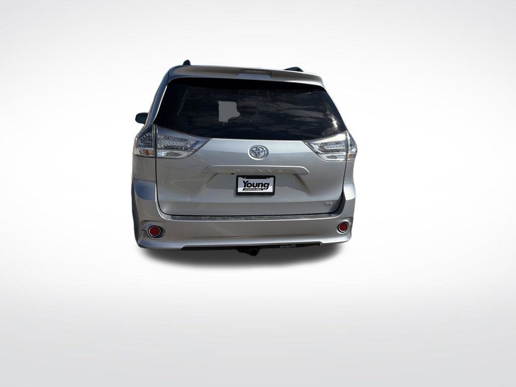 Used 2015 Toyota Sienna SE Premium FWD image 4