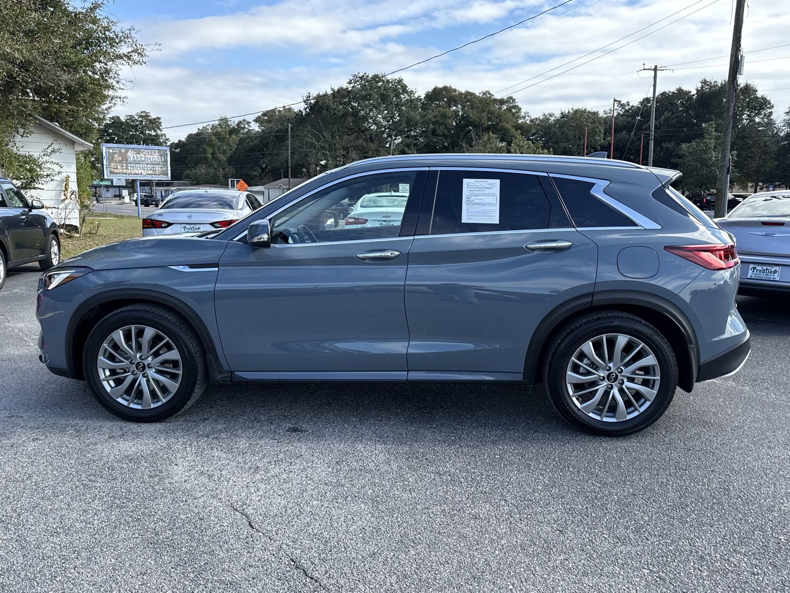 Used 2025 INFINITI QX50 Luxe image 2
