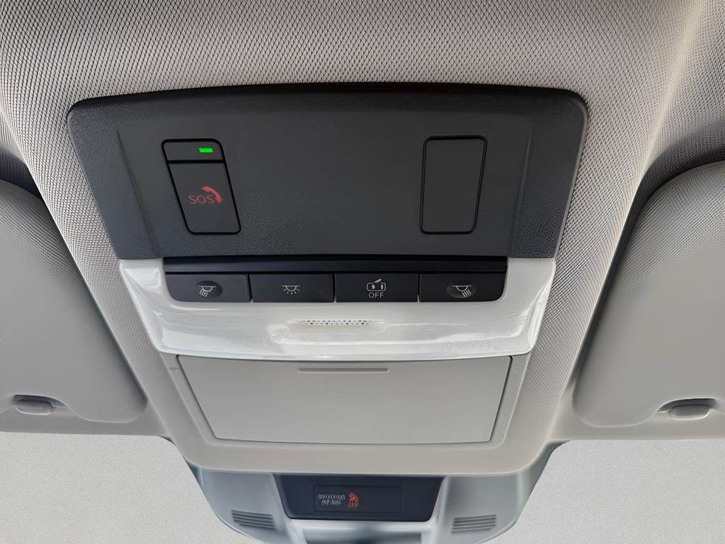 Used 2022 Nissan Rogue SV FWD image 31