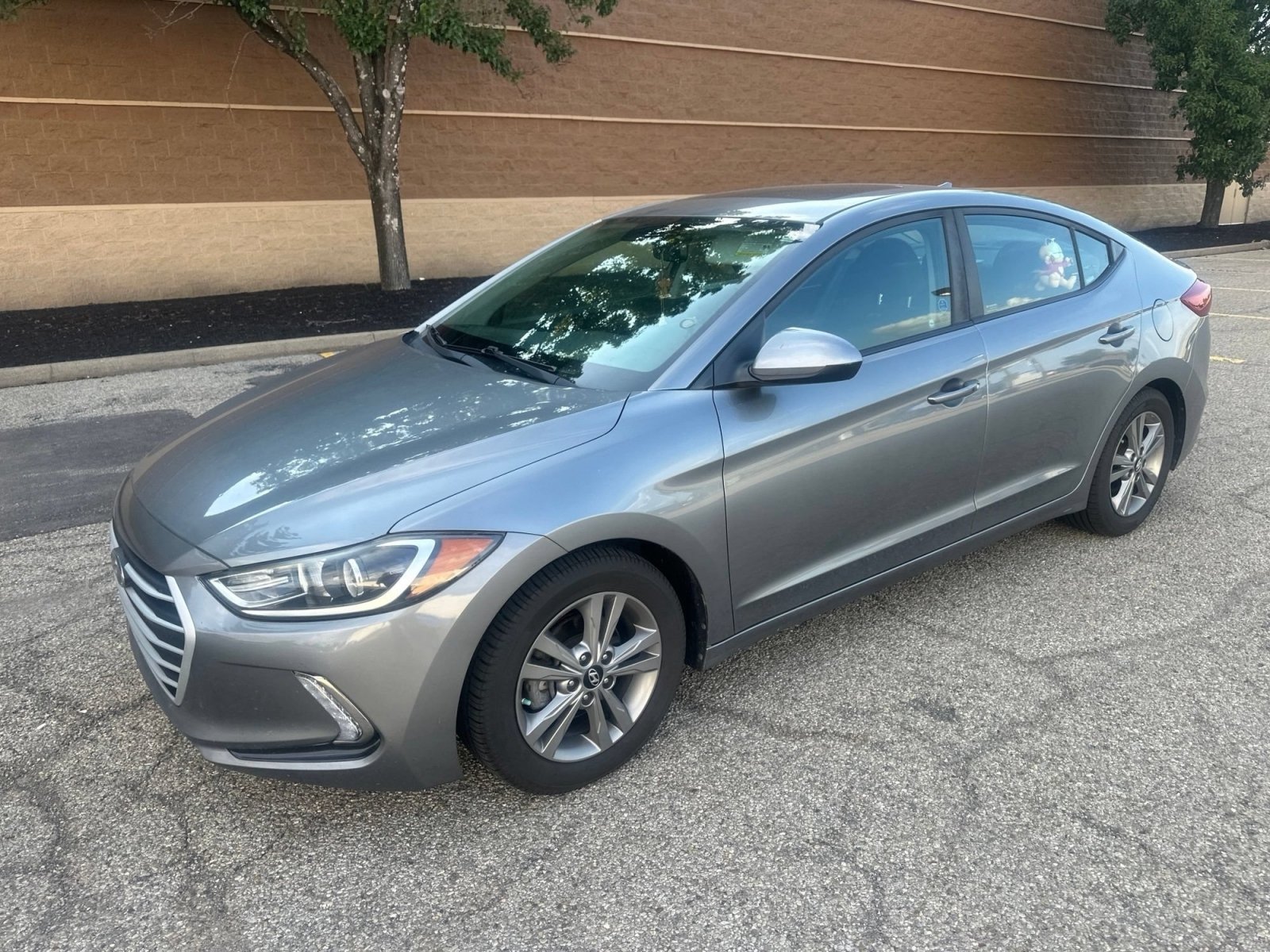 Used 2018 Hyundai Elantra Value Edition w/ Cargo Package FWD image 6