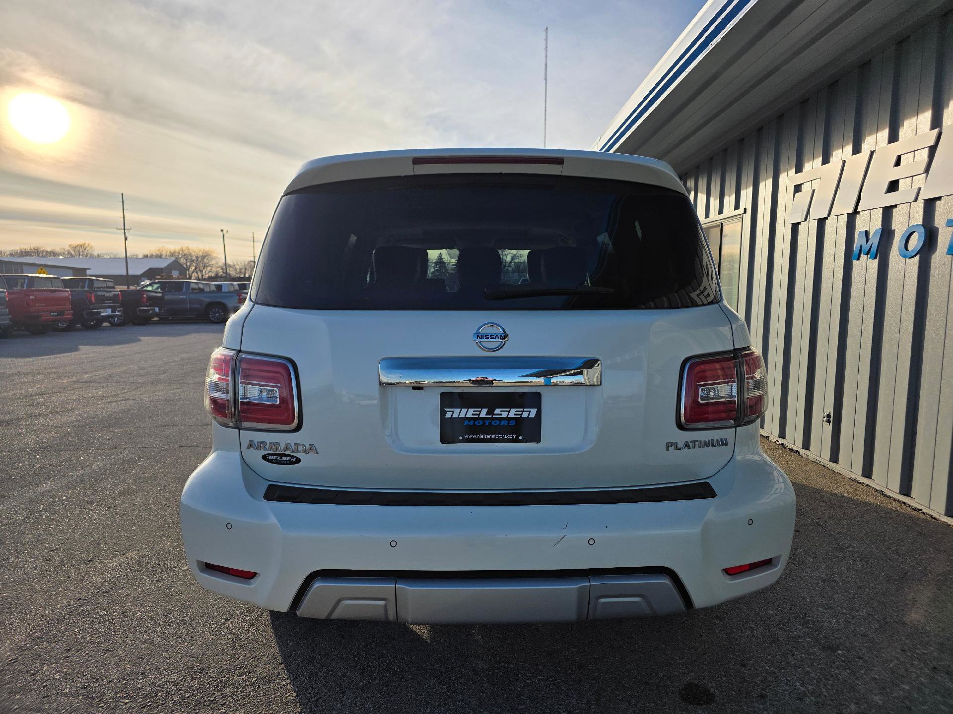 Used 2018 Nissan Armada Platinum image 7