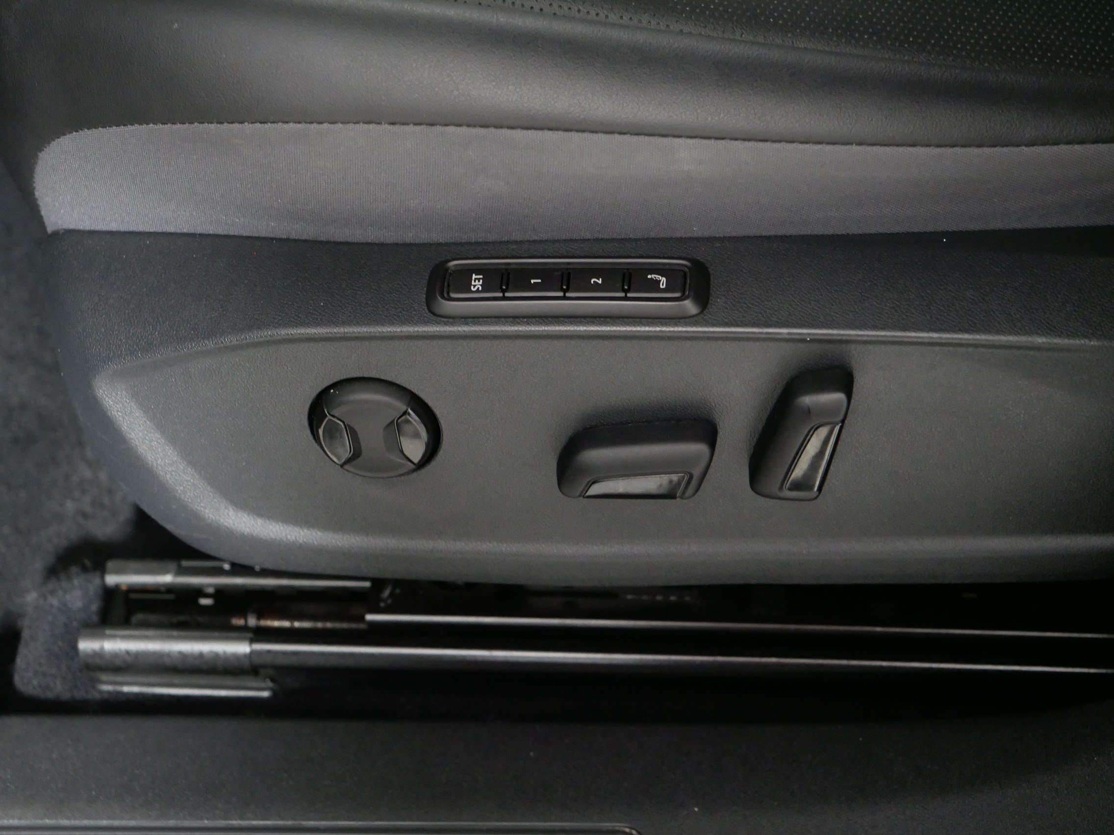 Certified 2023 Volkswagen ID.4 Pro S AWD/4WD image 20