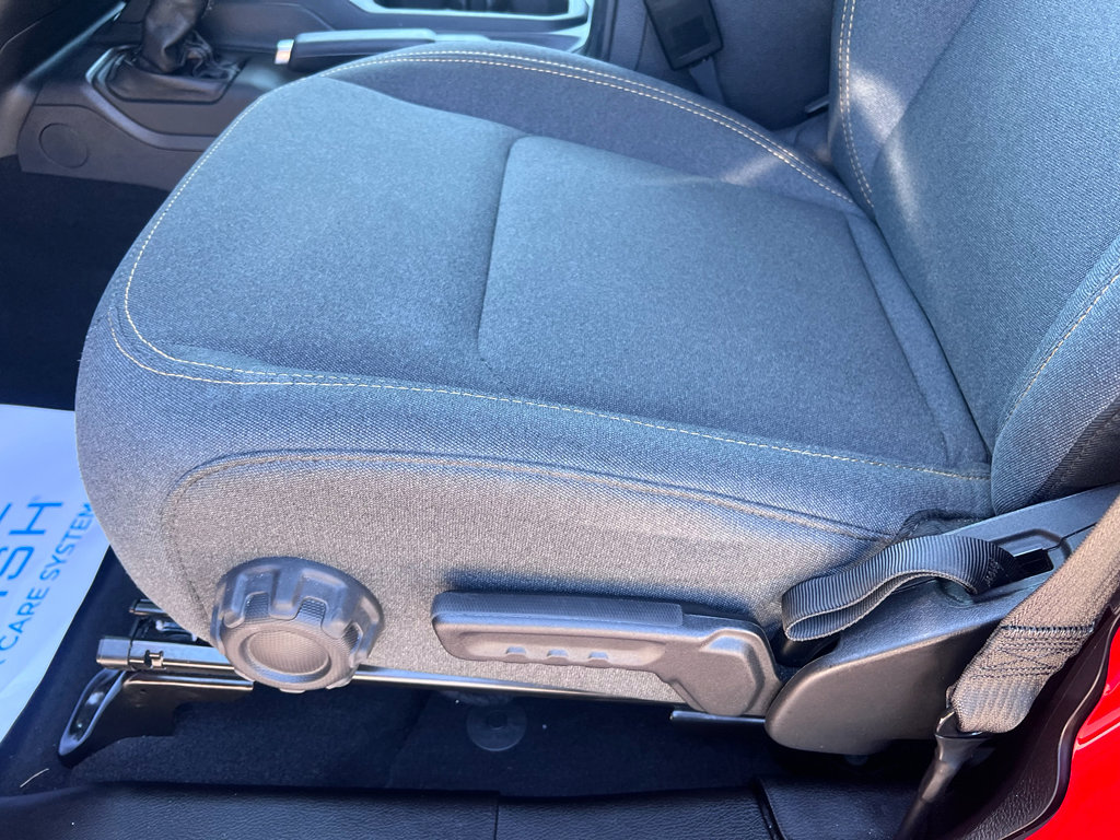 Used 2025 Jeep Wrangler Sahara w/ Safety Group image 18