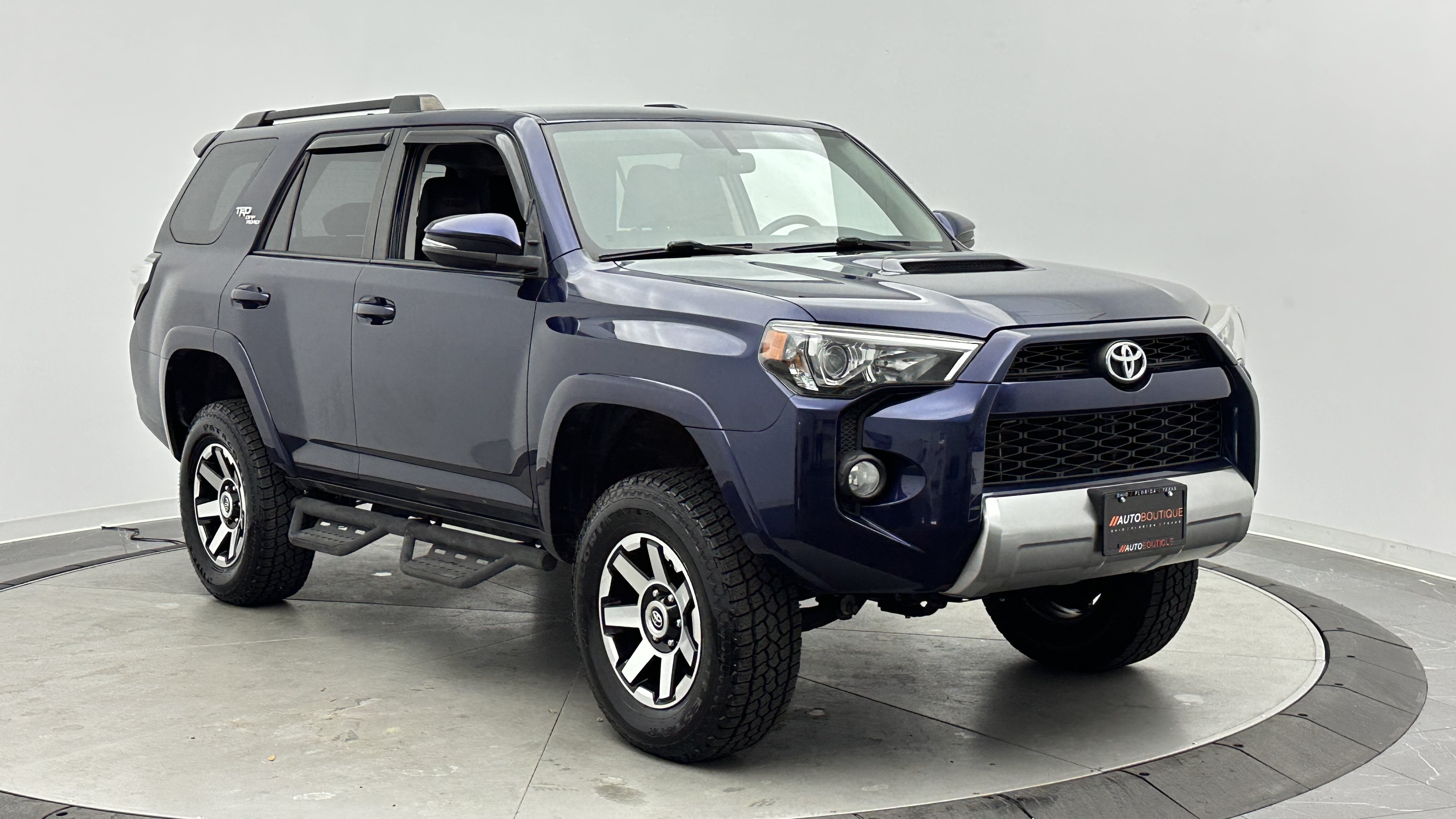 Used 2019 Toyota 4Runner TRD Off-Road Premium AWD/4WD image 3