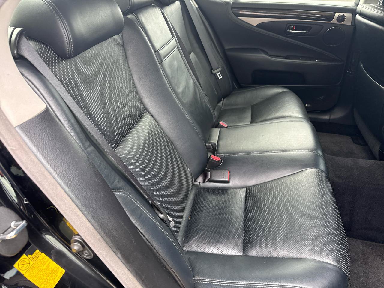 Used 2013 Lexus LS 460 AWD w/ Comfort Pkg image 41