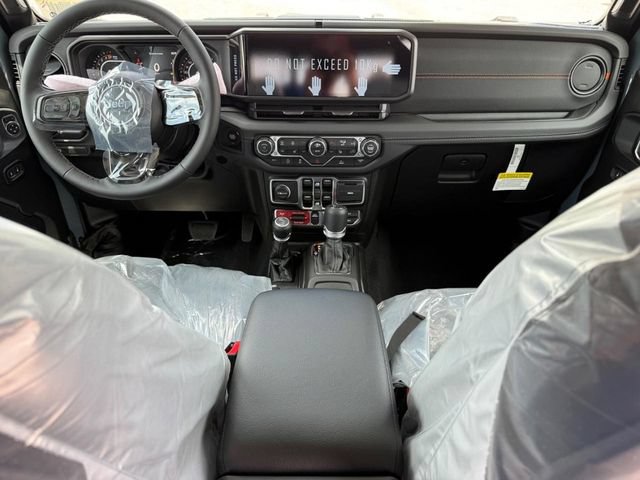 New 2026 Jeep Gladiator Mojave AWD/4WD image 15